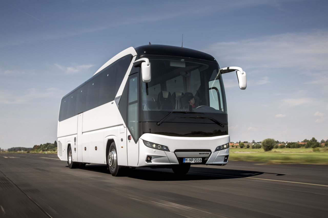 Автобус компании Авто-Бус